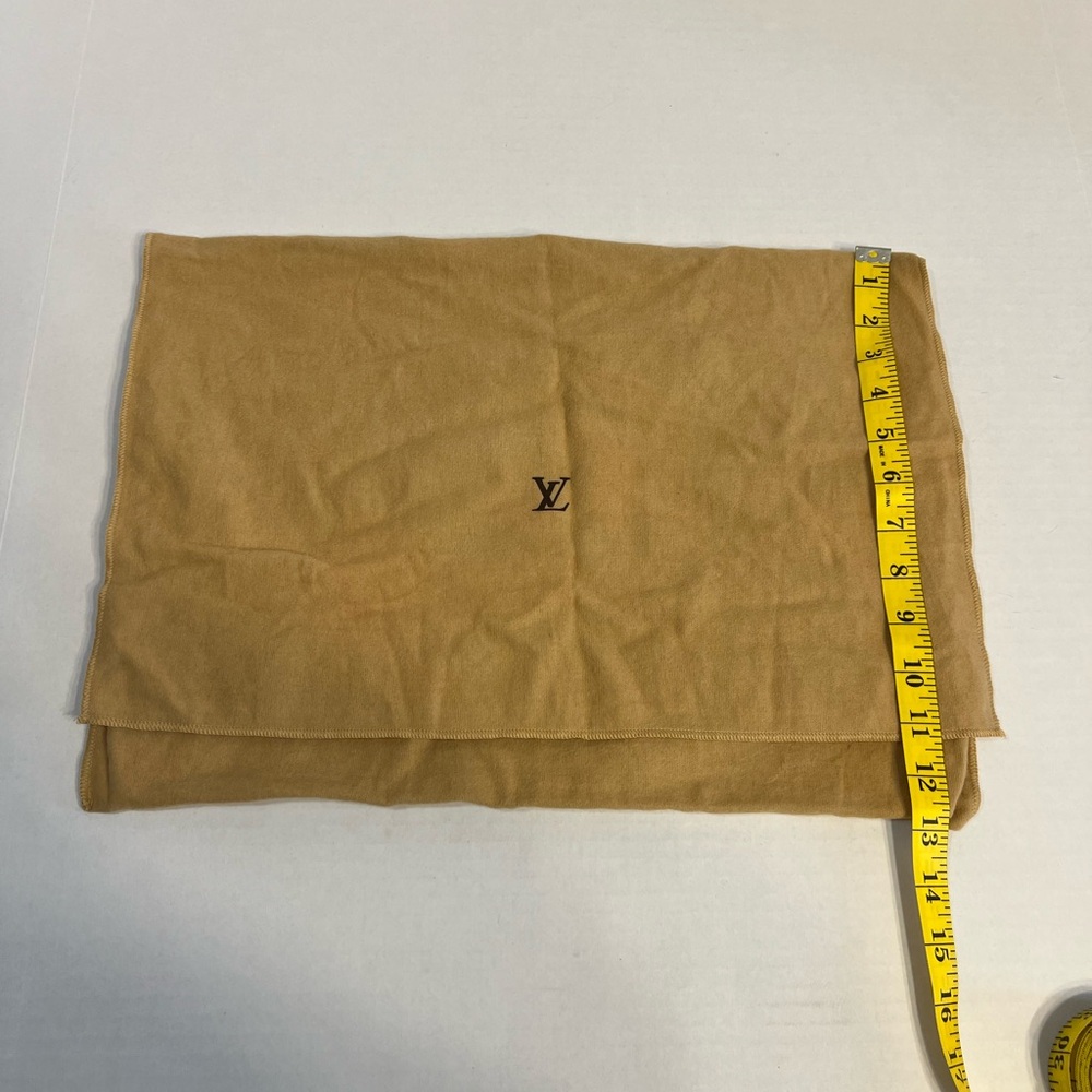 Louis Vuitton dust bag 13 X 18 - Picture 5 of 5